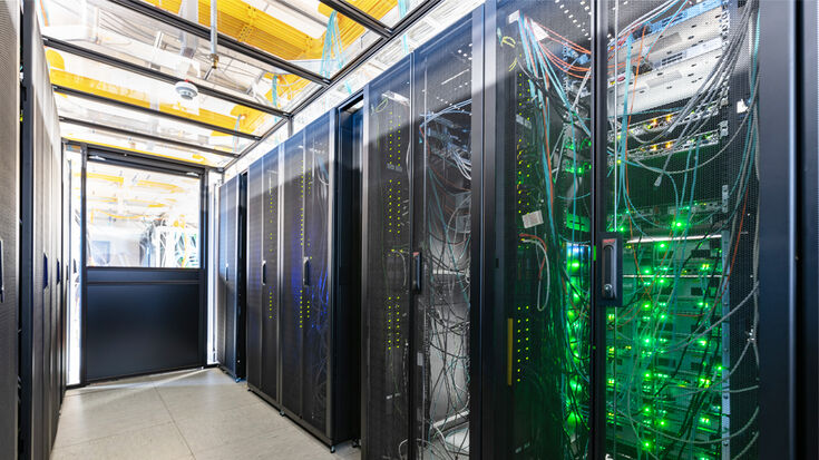 Raum mit Datenschränken